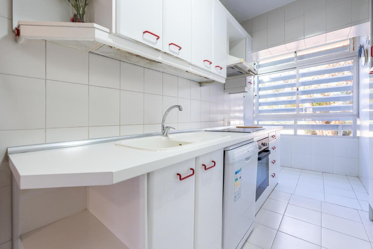 Eurosol Carihuela Apartman Torremolinos Kültér fotó